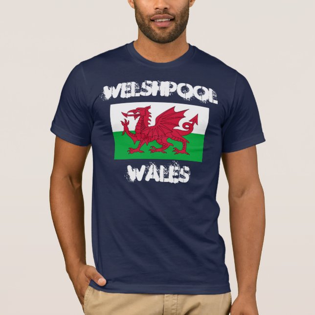 Wallis, Wales mit walisischer Flagge T-Shirt (Vorderseite)