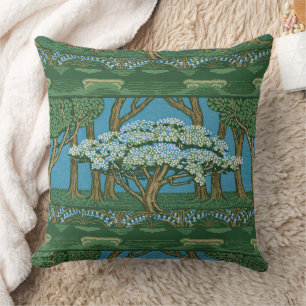Walter Crane Vintage Wald Wallpaper mit May Tree Kissen