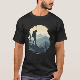 Wanderer Bergsteiger Wandern Mit Einem Rucksack Be T-Shirt