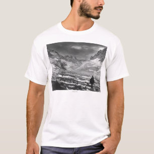Wanderer im Aconcagua-Tal im Chili Photograp T-Shirt