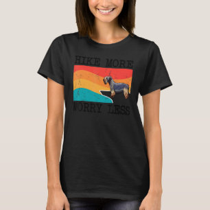 Wandern Besorgnis erregender weniger Cesky Terrier T-Shirt