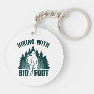 Wandern mit Bigfoot Schlüsselanhänger