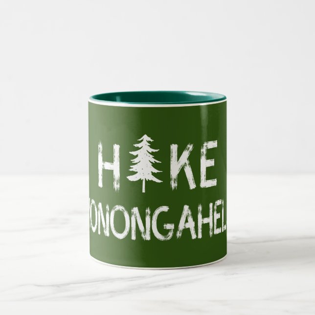 Wandern Monongahela West Virginia Tree Zweifarbige Tasse (Mittel)