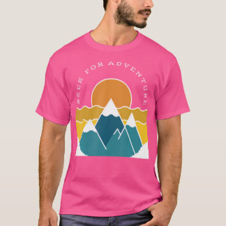 Wandern Suche nach einem Abenteuer Retro Berge im T-Shirt