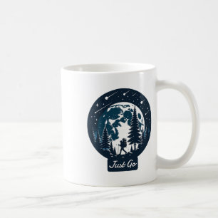 Wandern unter Mondlicht Grafikbekleidung Outdoor-A Kaffeetasse