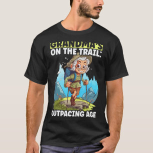 Wandernde Oma Bergsteigen Wander-Oma T-Shirt