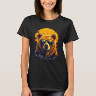 Wandernder Bär mit Sonnenbrille Retro-Berg-Kunst T-Shirt