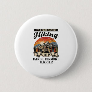 Wandernder Dandie Dinmont Terrier Hund Berg Retro  Button