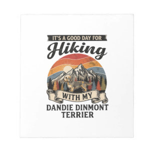 Wandernder Dandie Dinmont Terrier Hund Berg Retro Notizblock