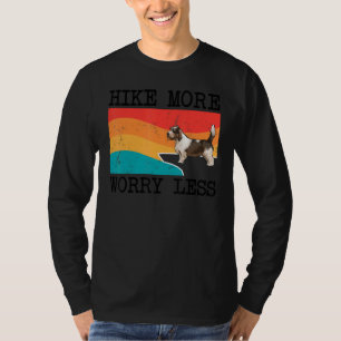 Wanderung mehr Besorgnis weniger Petit Basset Grif T-Shirt