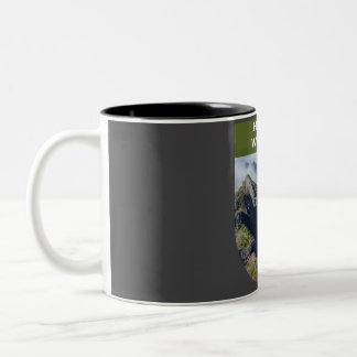 WANDERUNG WENIGER - WANDERQUOTE ZWEIFARBIGE TASSE