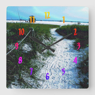 Wanderweg zum atemberaubenden Siesta Keys Beach Quadratische Wanduhr