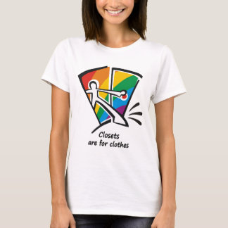Wandschränke sind für Kleidung T-Shirt
