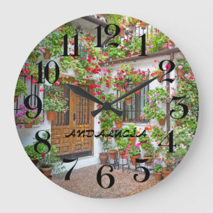 wanduhr Hof von Córdoba in Spanien