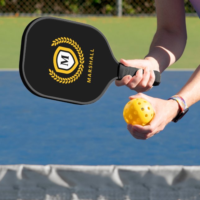 Wappen für Schwarz-Gold-Monogram-Logos Pickleball Schläger (InSitu)