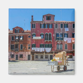 Warenkorb mit Kartons in Venedig Magnet