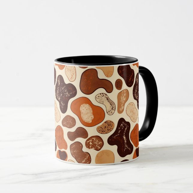 Warm Neutral Abstract Mug – Modern Organic Pattern Tasse (VorderseiteRechts)