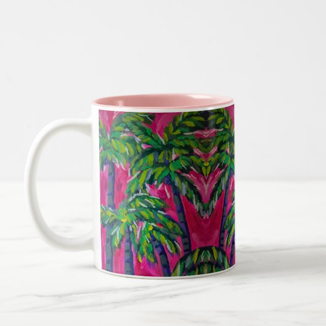 Warme rosa tropische Palmen Zweifarbige Tasse (Links)