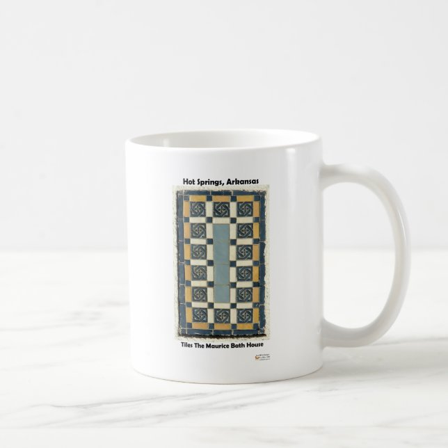 Warme Springs, AR the Maurice Tiles Gifts Apparel Tasse (Rechts)