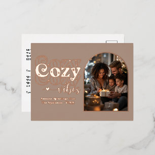 Warme Taupe & Rose Gold Cosy Vibes Retro Weihnacht Folien Feiertagspostkarte