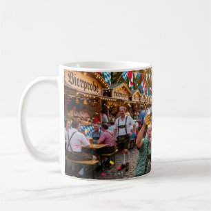Warmer bayerischer Oktoberfest-Sammelkrug Kaffeetasse