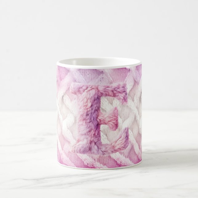 Warmer rosa Lila Buchstabe E Kaffeetasse (Mittel)