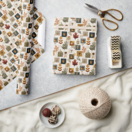 Warmes Herbstmuster mit Eicheln, Blättern und Pilz Geschenkpapier