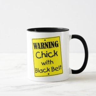 Warnendes Küken mit der schwarzer Gurt-Tasse Tasse