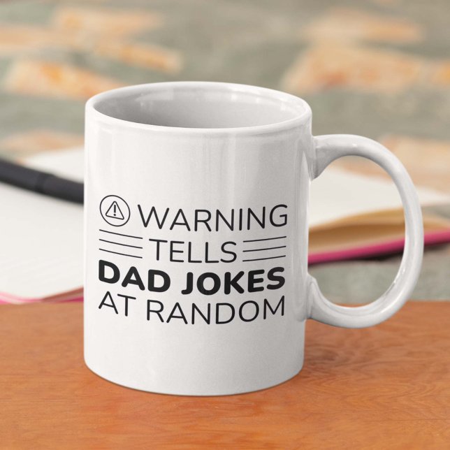 Warntells Vater Witze auf zufällig Kaffeetasse (dad jokes mug on table)