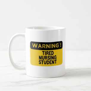Warnung: Müde Krankenpflege Student Kaffeetasse