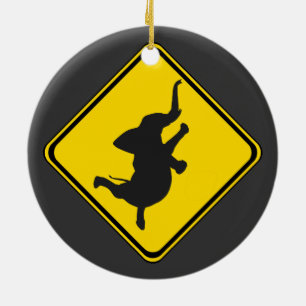 Warnung: Tanzt Elefant Xing! Keramikornament
