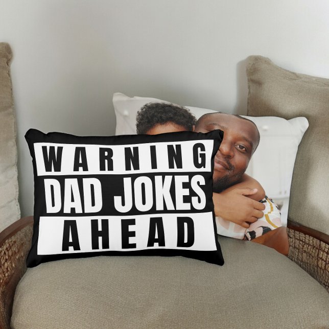 Warnung vor Vater Jokes Ahead Dekokissen (Warning Dad Jokes Ahead Accent Pillow from Ricaso Add your own photo to the back. Fathers day gifts)