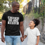 Warnung vor Vater Jokes Ahead T-Shirt<br><div class="desc">Warnung Vater Jokes Ahead Väter Tag Thema T - Shirt von Ricaso</div>