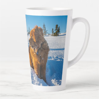 Warten im Schnee Milchtasse