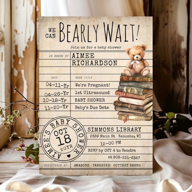 Warten Sie Vintage Bibliothekskartenbücher Babydus Einladung (Cute We Can Bearly Wait watercolor bear cub library card books gender neutral baby shower invitation)