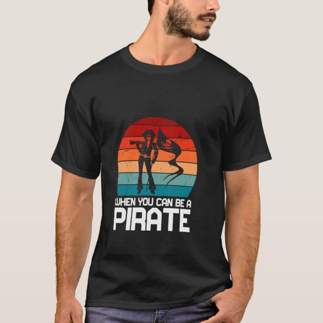 Warum Prinzessin sein, wenn man ein Piratenschädel T-Shirt (Vorderseite)