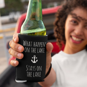 Was auf dem See passiert Bleibe Funny Nautical Dosenkühler