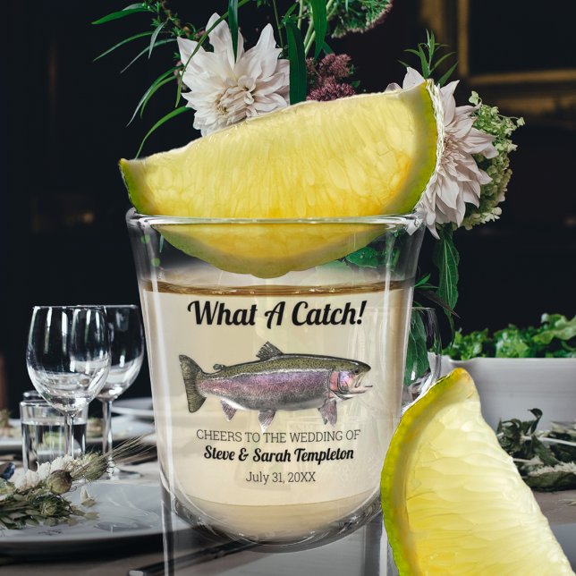 Was für ein Fang Foreut Hochzeit Datum Gefälligkei Schnapsglas (Rainbow trout fishing wedding favor shot glasses.)