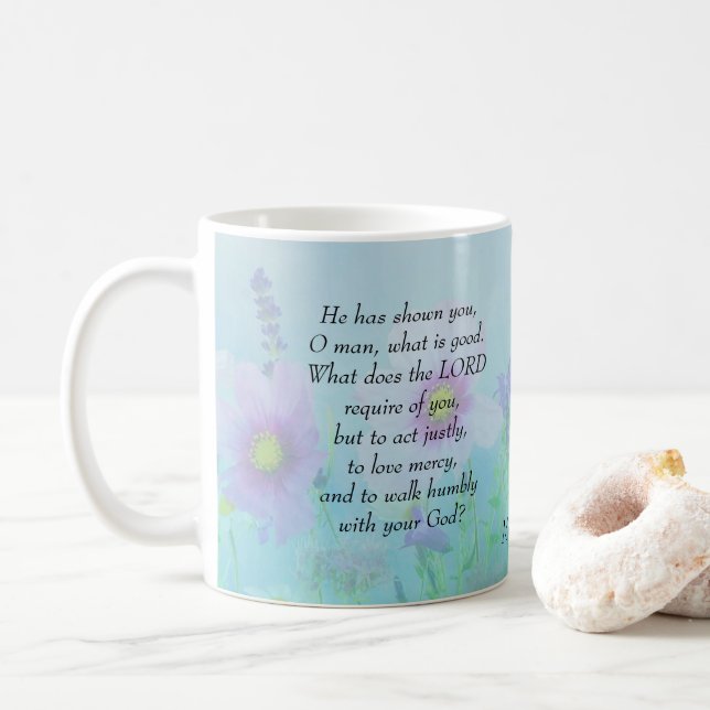 Was ist gut - Micah 6:8 Tasse (Mit Donut)