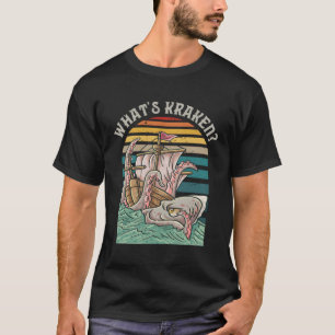 Was ist Kraken Octopus Sea Monster Segelschiff Sai T-Shirt