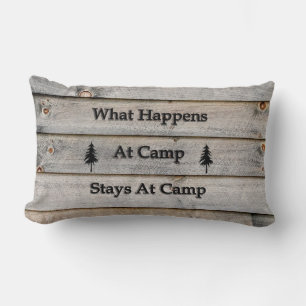 Was passiert im Lager bleibe? Lendenkissen