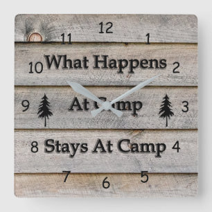 Was passiert im Lager bleibe? Quadratische Wanduhr