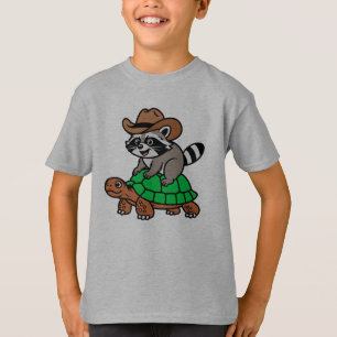 Waschbär mit Cowboyhut reitet auf einer Schildkröt T-Shirt