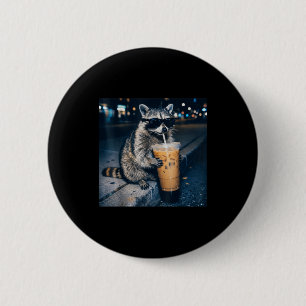 Waschbär trinkt kalten Kaffee lustiger Tier-Meme Button