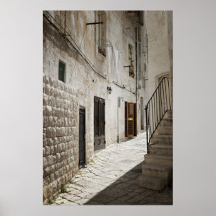 Wäsche zum Trocknen in einer Gasse in Italien aufg Poster