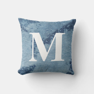 Wäscheständer-Design #9 mit Monogramm Kissen