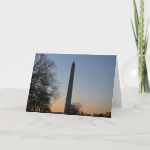 Washington Monument bei Sonnenuntergang in DC Karte