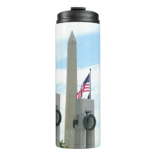 Washington Monument und WWII Memorial in DC Thermosbecher