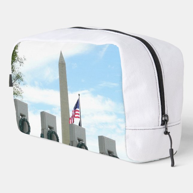 Washington Monument und WWII Memorial in DC Waschbeutel (Rechte Ecke)