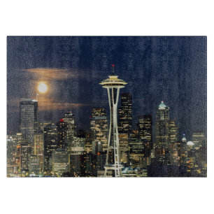 Washington, Seattle, Skyline bei Nacht von Kerry 1 Schneidebrett